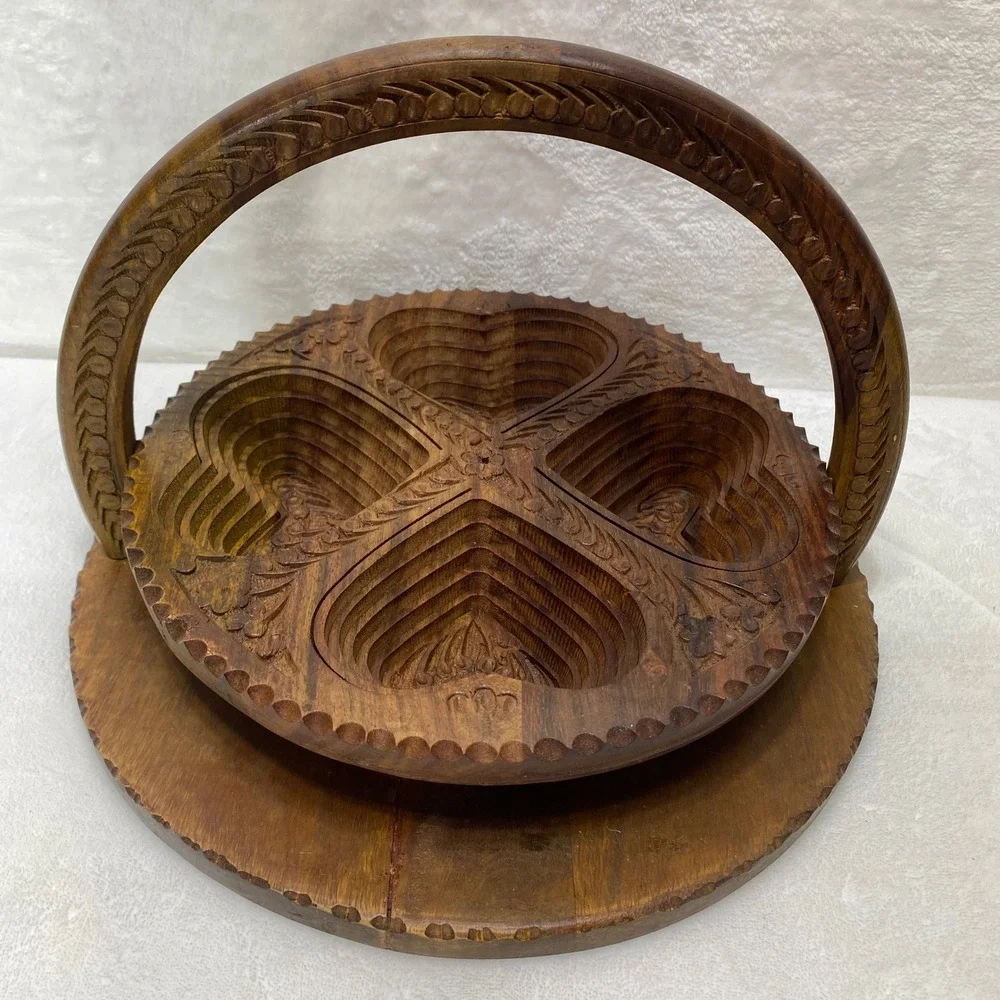 Hand Carved Collapsible‎ Wooden Fruit Basket Heart Design 4 Compartment Trivet
